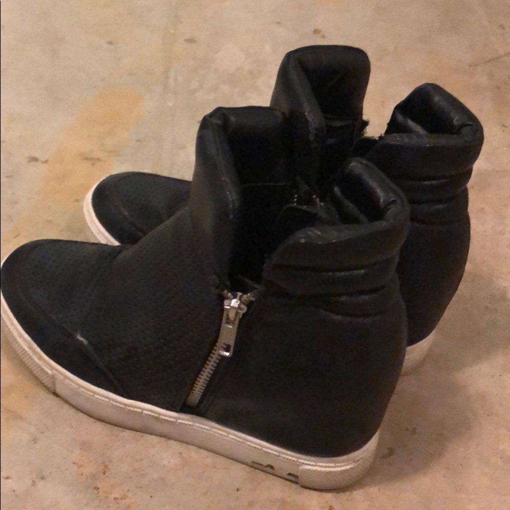 Black Steve Madden